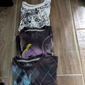 Men's short sleeve t shirts in small size from Marc Ecko brand